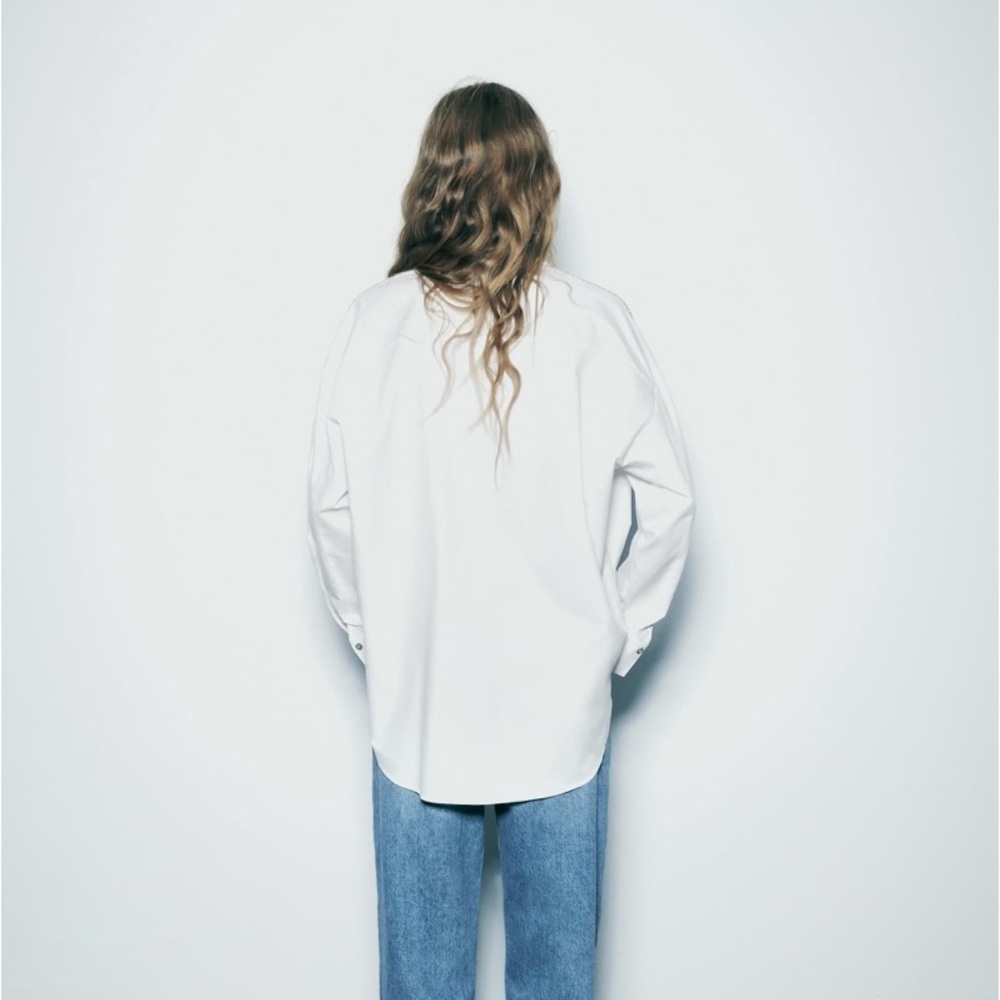 ❗️SOLD❗️ZARA BEADED SHOULDER POPLIN SHIRT WHITE - Picture 4 of 7
